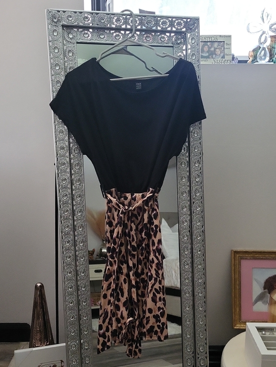 SHEIN Dresses & Skirts - NWOT🐆 Black Top with Leopard Print Skirt Tie-Waist Dress